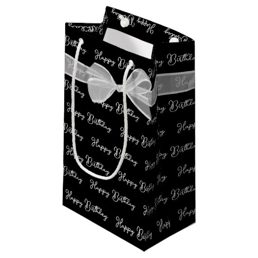 Gelukkige verjaardag boog op zwart klein cadeauzakje (Voorkant Gekanteld)