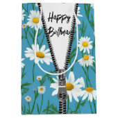 Gelukkige Verjaardag Daisies met Rits Medium Cadeauzakje (Voorkant)
