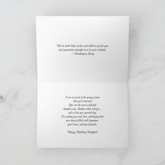 Gelukkige verjaardag-dochter/paarse bloemen kaart (Binnen)