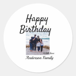 Gelukkige verjaardag foto familienaam elegante kla ronde sticker