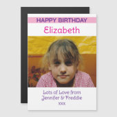 Gelukkige Verjaardag foto naam paarse magnetische  Magnetische Uitnodiging (Voorkant / Achterkant)