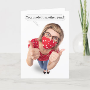 Gelukkige Verjaardag Grappige Vrouw in Pandemisch  Feestdagen Kaart