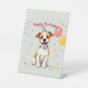 Gelukkige verjaardag hond met feesthoed & ballonne reclamebord met voetstuk