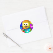 Gelukkige verjaardag lachende ballongezichten ronde sticker (Envelop)