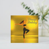 GELUKKIGE VERJAARDAG MET EEN DANSENDE VROUW (Staand voorkant)