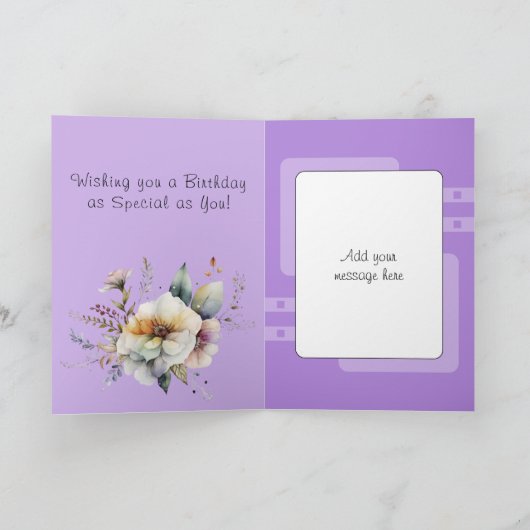 Gelukkige verjaardag prachtige vrouw bloeit paarse kaart (Binnen)