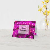 Gelukkige verjaardag. Roze Aster Bloemen Kaart (Gele Bloem)