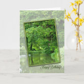 Gelukkige verjaardag, rustige rivierscène kaart (Gele Bloem)