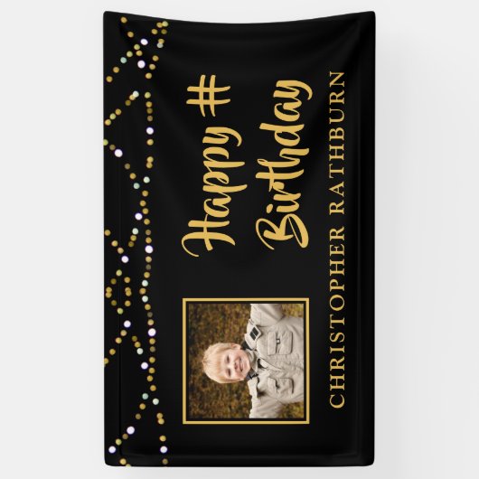 Gelukkige Verjaardag String Lights Foto Zwart Goud Spandoek (Verticaal)