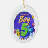 Gelukkige Verjaardagsjongen 5e Vijfde Verjaardag D Keramisch Ornament (Rechts)