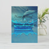 Gelukkige verjaardagskaart met schattige dolfijn i kaart (Staand voorkant)