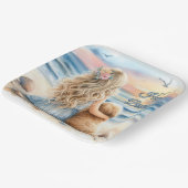 Gelukkige Verjaardagsmeisje met Puppy op het Stran Papieren Bordje (Gebogen)