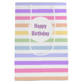 Gelukkige Verjaardagspastel Regenboog Witte Strepe Medium Cadeauzakje (Achterkant)