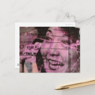 Gelukkige vrouw vintage telefoongesprek zwart wit briefkaart