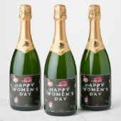 Gelukkige vrouwendag tekst op bloemen sparkling wijnetiket (Flessen)