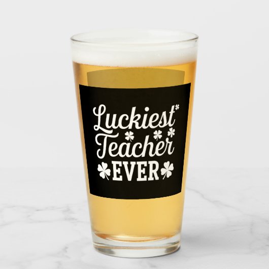 Gelukkigste leraar ooit geeft les op St. Patrick's Glas (Voorkant gevuld)
