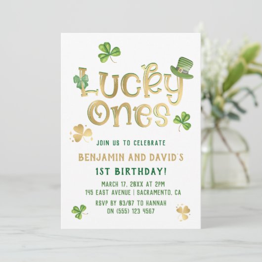 geluksvogel | St Patrick's Day Twin Eerste verjaar Kaart (Staand voorkant)