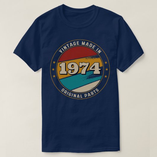  gemaakt in 1974 Retro Badge T-shirt (Design voorkant)