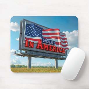 Gemaakt in Amerika Billboard in Wildflower Field Muismat