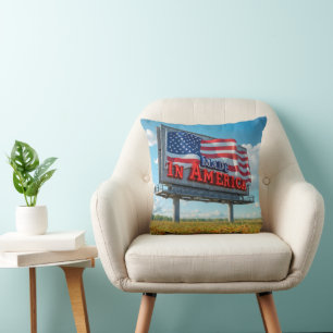 Gemaakt in Amerika Billboard in Wildflowers Kussen