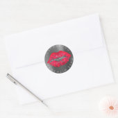 Gemaakt met liefde rode lippenstift grijze make-up ronde sticker (Envelop)