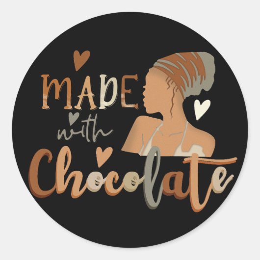 Gemaakt met zwarte chocolade vrouw van het meisje ronde sticker (Voorkant)