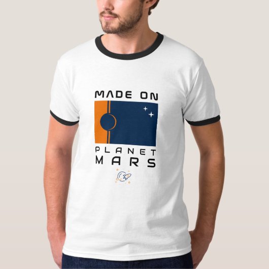 Gemaakt op Planet Mars T-Shirt met Marsvlag (Voorkant)