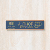 Gemachtigd personeel Monogram Logo Blauwe Vierkant Deurbordje (Voorkant)