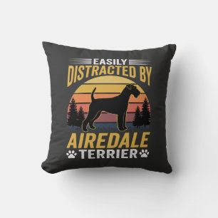 Gemakkelijk Afgeleid door Airedale Terrier Retro H Kussen