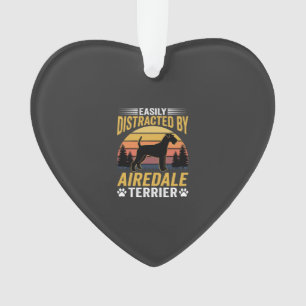 Gemakkelijk afgeleid door Airedale Terrier Retro H Ornament