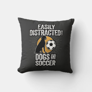 Gemakkelijk Afgeleid door Honden en Voetbal Kussen
