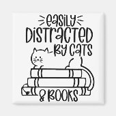 Gemakkelijk afgeleid door katten en boeken Cat Fun Magneet (Voorkant)