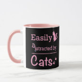 Gemakkelijk afgeleid door katten Grappige mok (Links)