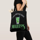 Gemakkelijk afgeleid door mojito's tote bag (Dichtbij)