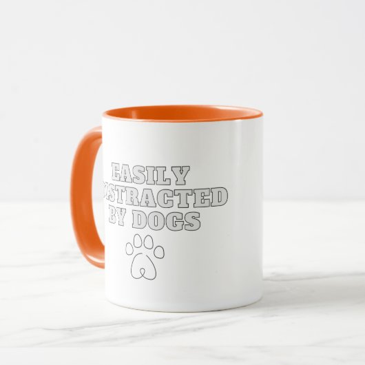 Gemakkelijk afgeleid door schattige mok van honden (Voorkant links)