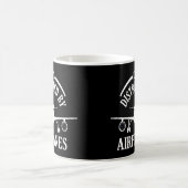 Gemakkelijk afgeleid door vliegtuigen Grappige Luc Koffiemok (Center)