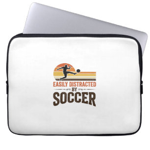 Gemakkelijk Afgeleid Door Voetbal Vintage Shirt On Laptop Sleeve