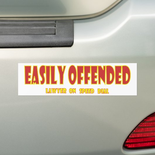 Gemakkelijk beledigd bumpersticker (Op auto)