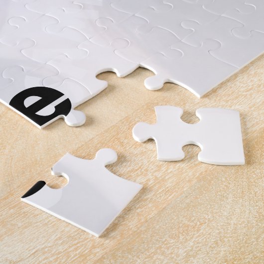 Gemakkelijk creëer je puzzel. Verwijder de grote t Legpuzzel (Zijkant)