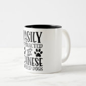 Gemakkelijk verstoord door Chinese gecreeste honde Tweekleurige Koffiemok (Voorkant rechts)