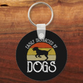 Gemakkelijk verstoord door honden sleutelhanger (Voorkant)