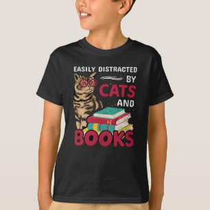 Gemakkelijk verstoord door katten en boeken t-shirt