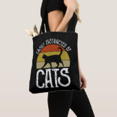 Gemakkelijk verstoord door katten tote bag (Dichtbij)