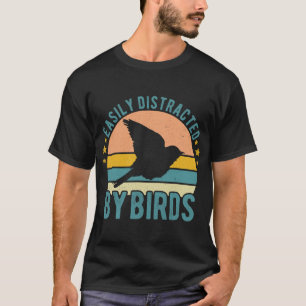 Gemakkelijk verstoord door vogels die grappig op v t-shirt