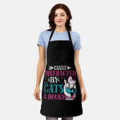 Gemakkelijk Vervormd door Katten en Boeken Schort (Gedragen)