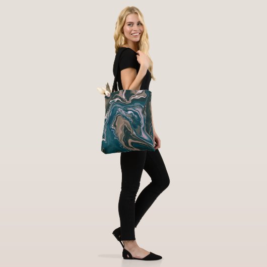 Gemarkeerd design met roze, blauw en tint tote bag (Op model)