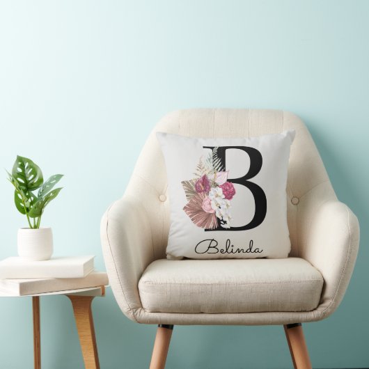 Gemarkeerde Roze Moderne Bloem Initial B Kussen (Stoel)