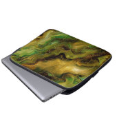 Gemarmerd effect in groen en goud laptop sleeve (Voorkant onderkant)