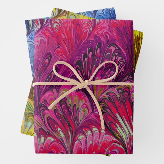 GEMARMERD PAPIER, ABSTRACT ROZE BLAUW GEEL PATROON INPAKPAPIER VEL (In situ)