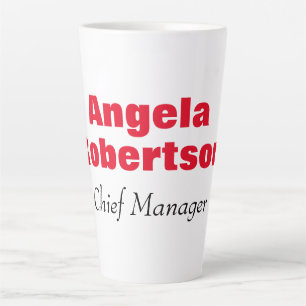 Gematigd eenvoudig, minimalistisch wit toevoegen n latte mok